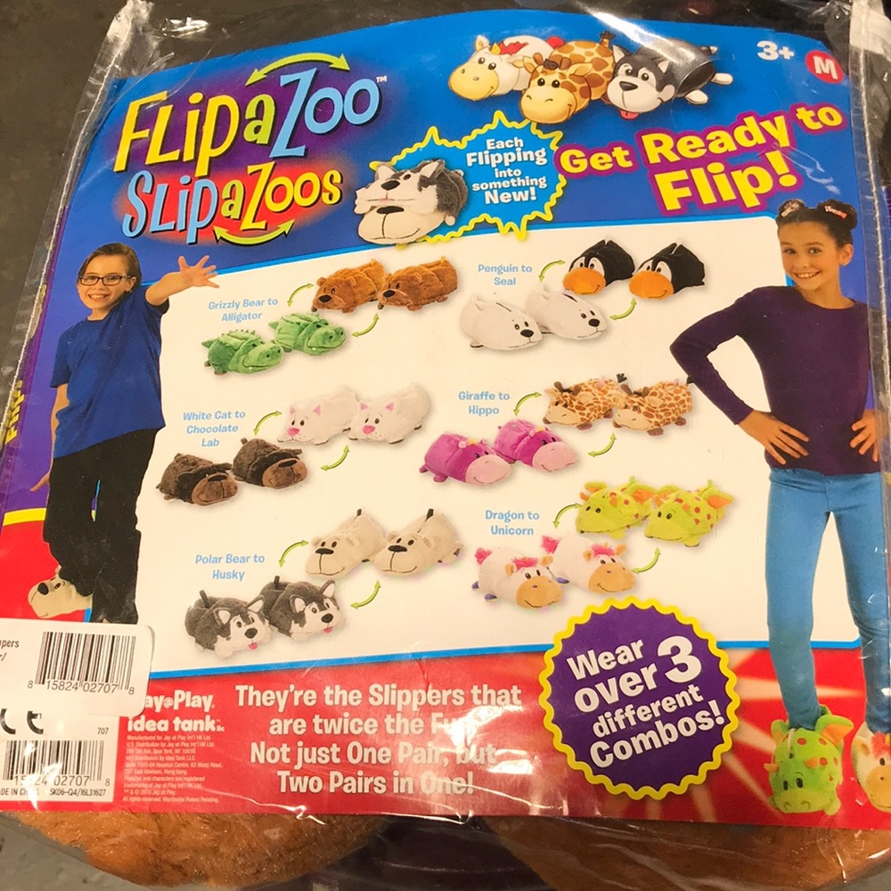 FlipaZoo reversible kids slippers
